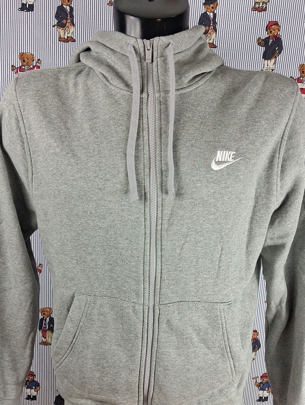 Men's Nike Small Logo Swoosh Full Zip Soft Lined Gray & White Med Hoodie Jacket